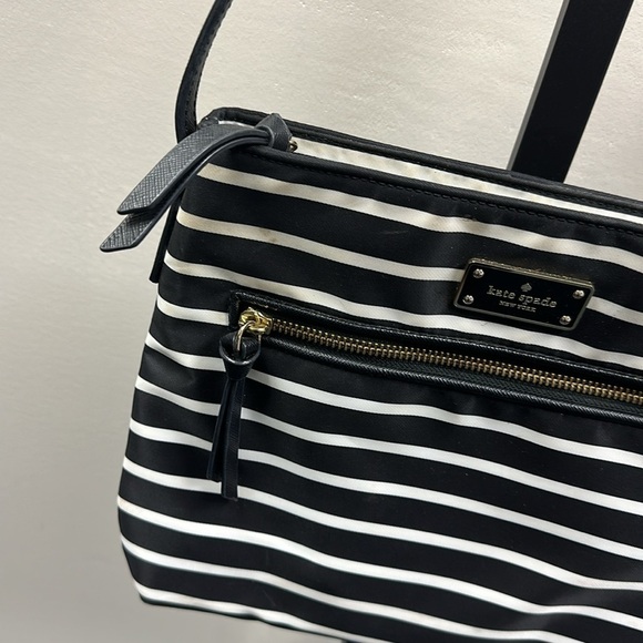 Kate Spade NY Striped Nylon Crossbody Black & White Preppy Academia Classic Chic - Picture 6 of 12